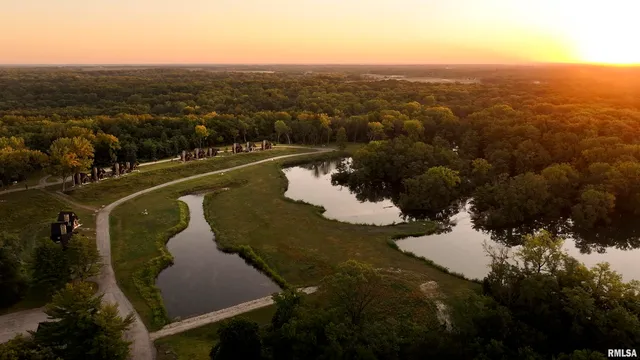 $6,995,000 | 1667 Sherwood Camp Road, Unit 11424, Dahinda, IL 61428