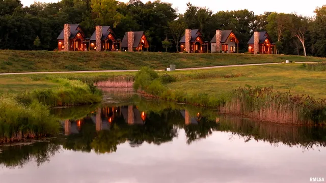 $6,995,000 | 1667 Sherwood Camp Road, Unit 11424, Dahinda, IL 61428