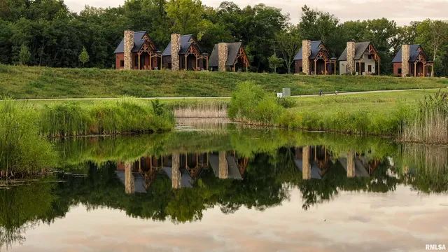 $6,995,000 | 1667 Sherwood Camp Road, Unit 11424, Dahinda, IL 61428