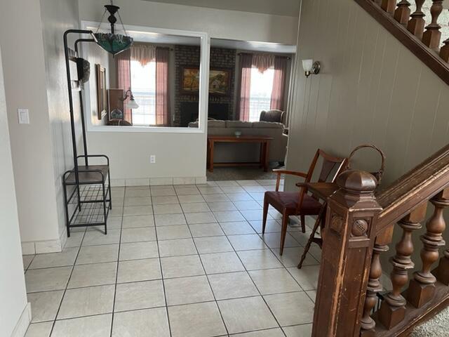 1650 Pine Grove Road Klamath Falls, OR 97603 - Photo 4 of 25 Entry Way