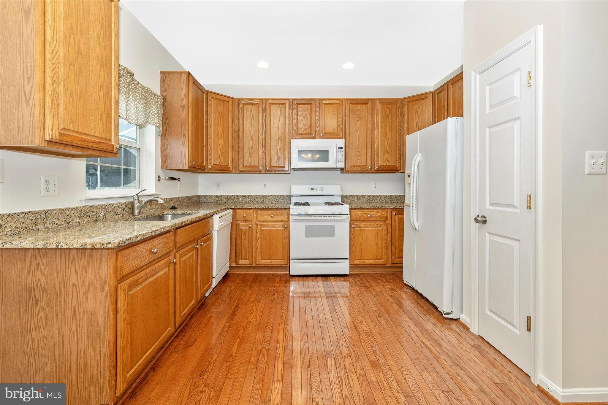 611 Glen Echo Road Frederick, MD 21703 - Photo 15 of 52 Kitchen