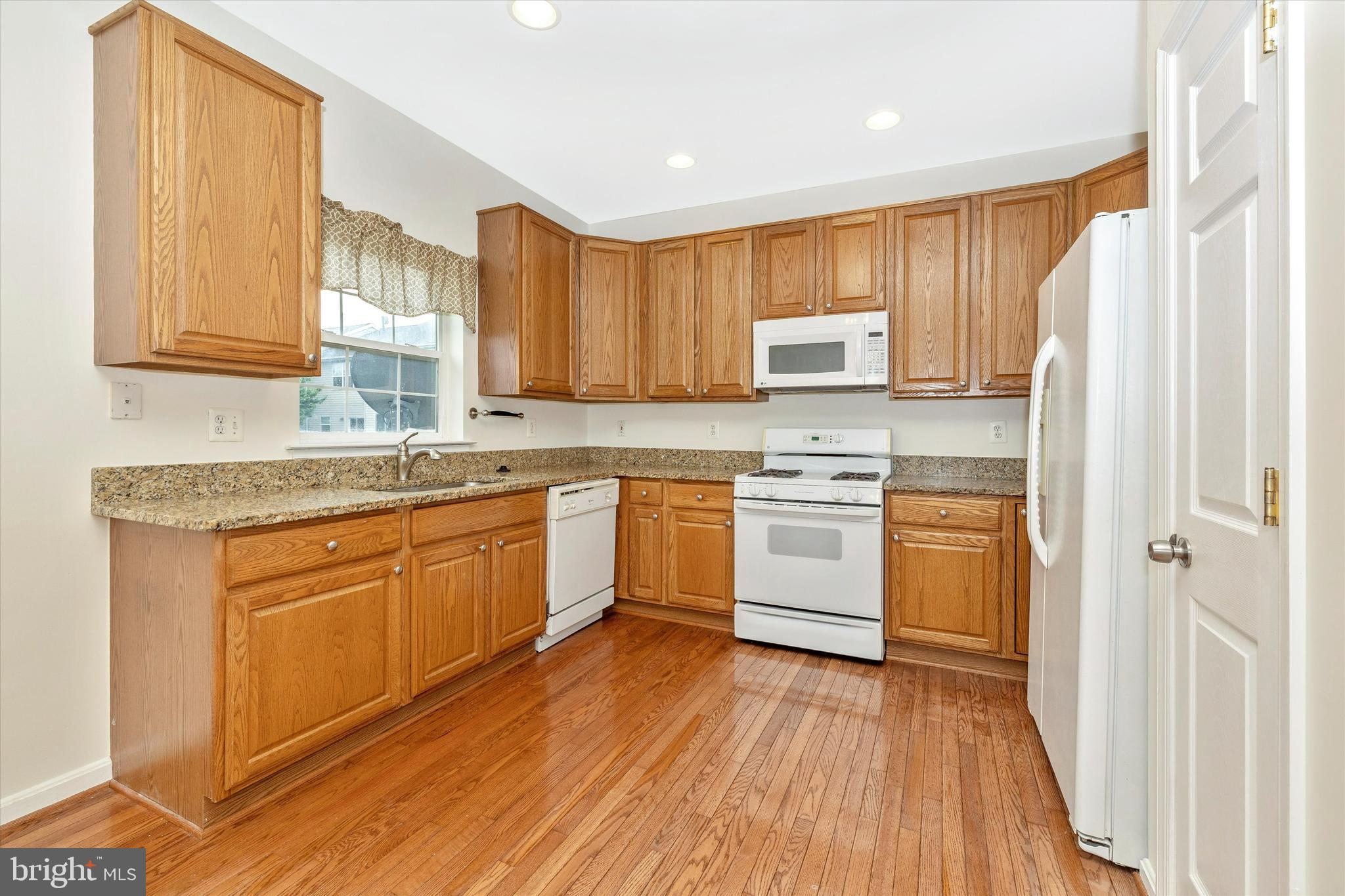 611 Glen Echo Road Frederick, MD 21703 - Photo 16 of 52 Kitchen