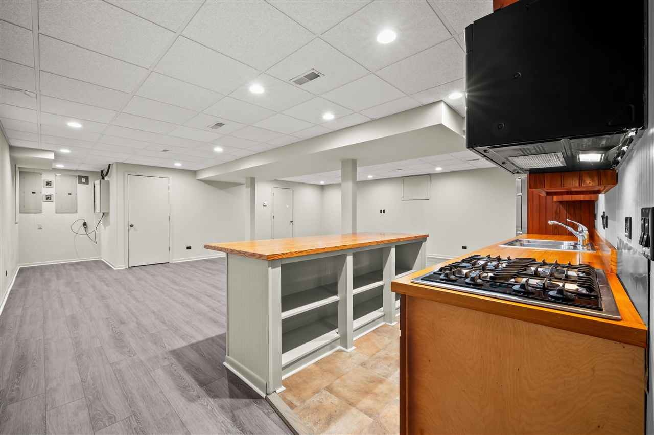 14657 Lakeshore Road Lakeside, MI 49116 - Photo 46 of 71 Gallery Image 46