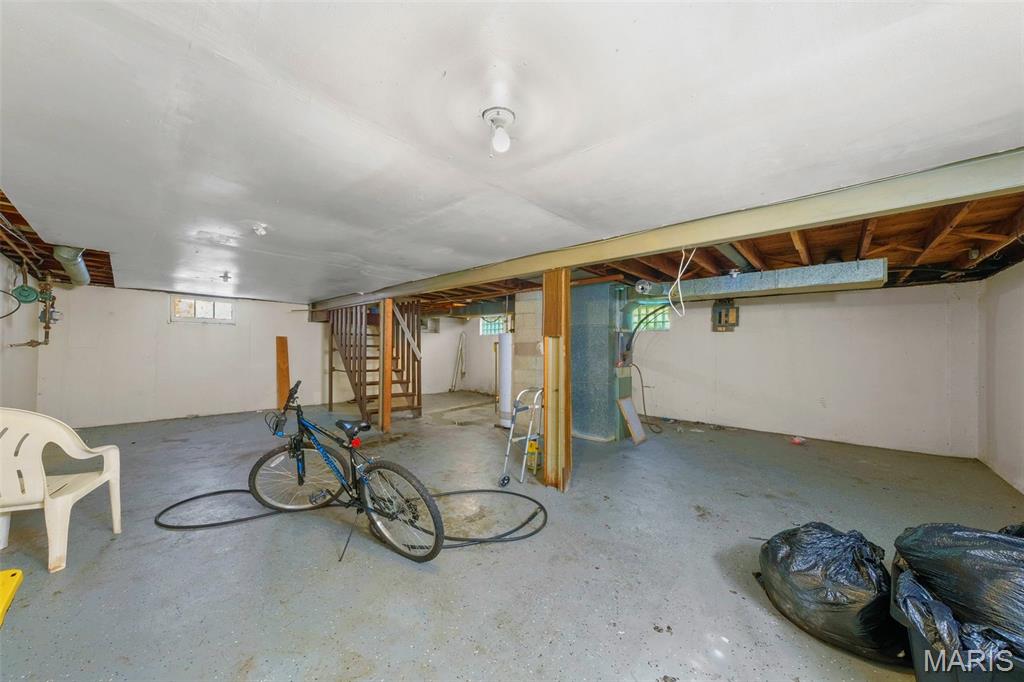 10030 Mccartney Lane St. Louis, MO 63137 - Photo 20 of 30