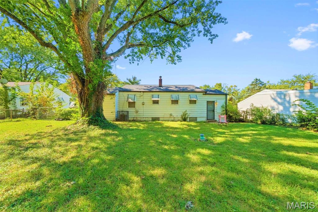 10030 Mccartney Lane St. Louis, MO 63137 - Photo 24 of 30