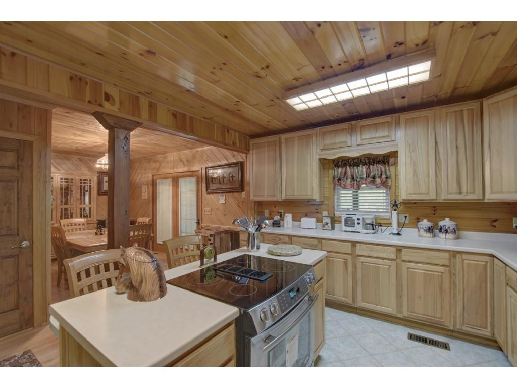 561 Grindstaff Road Butler, TN 37640 - Photo 20 of 36 Photo 20