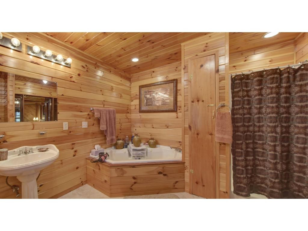 561 Grindstaff Road Butler, TN 37640 - Photo 26 of 36 Photo 26