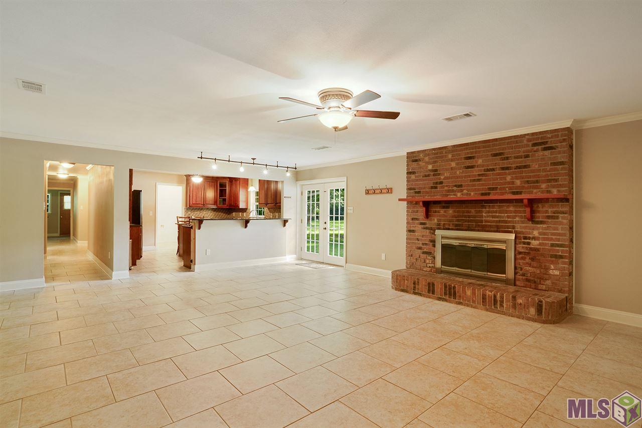 9499 Poirrier Road St. Amant, LA 70774 - Photo 3 of 25 Den