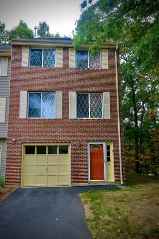 $3,200 | 14 Burberry Court, Merrimack, NH 03054