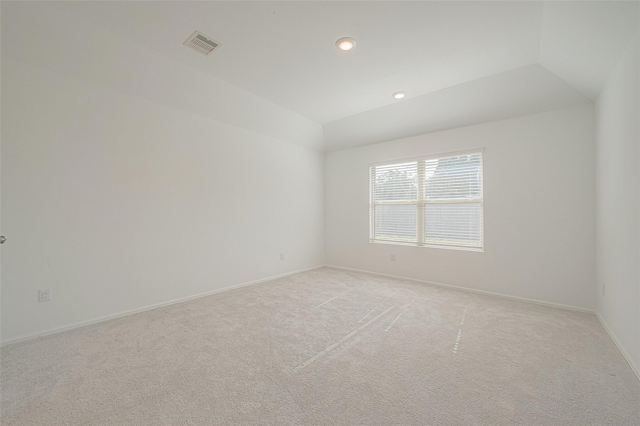 5528 Knox Landing Drive Rosenberg, TX 77469 - Photo 13 of 20 an empty room with a window