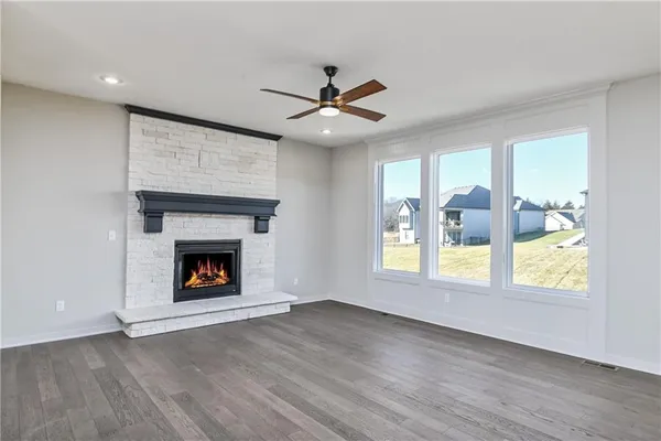 $724,950 | 6104 Barth Road, Shawnee, KS 66226