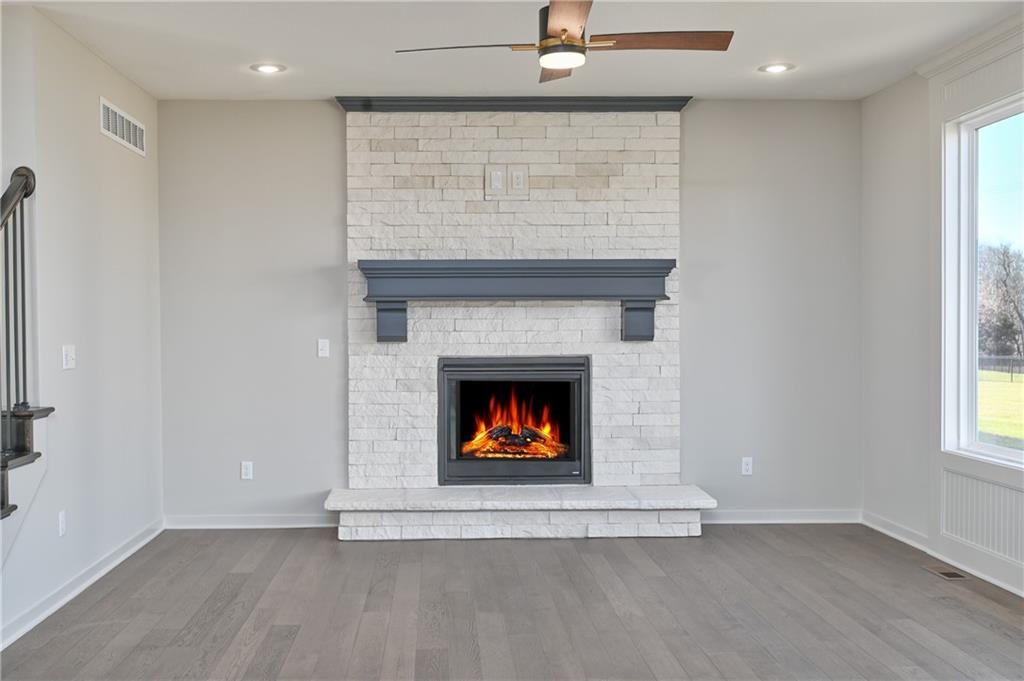 6104 Barth Road Shawnee, KS 66226 - Photo 9 of 34