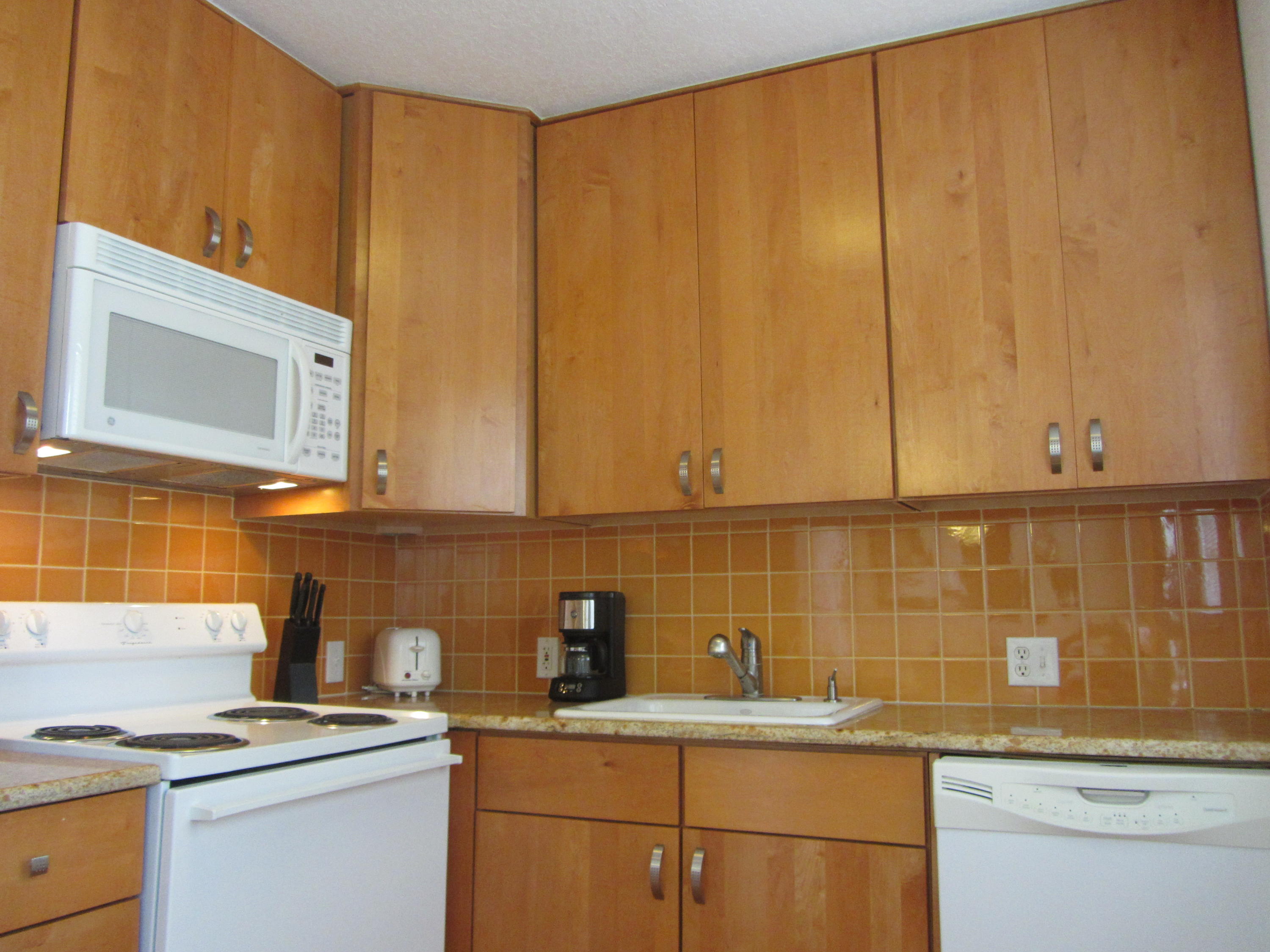 546 Mansfield M, Unit 5460 Boca Raton, FL 33434 - Photo 2 of 14 Fruitlands 002