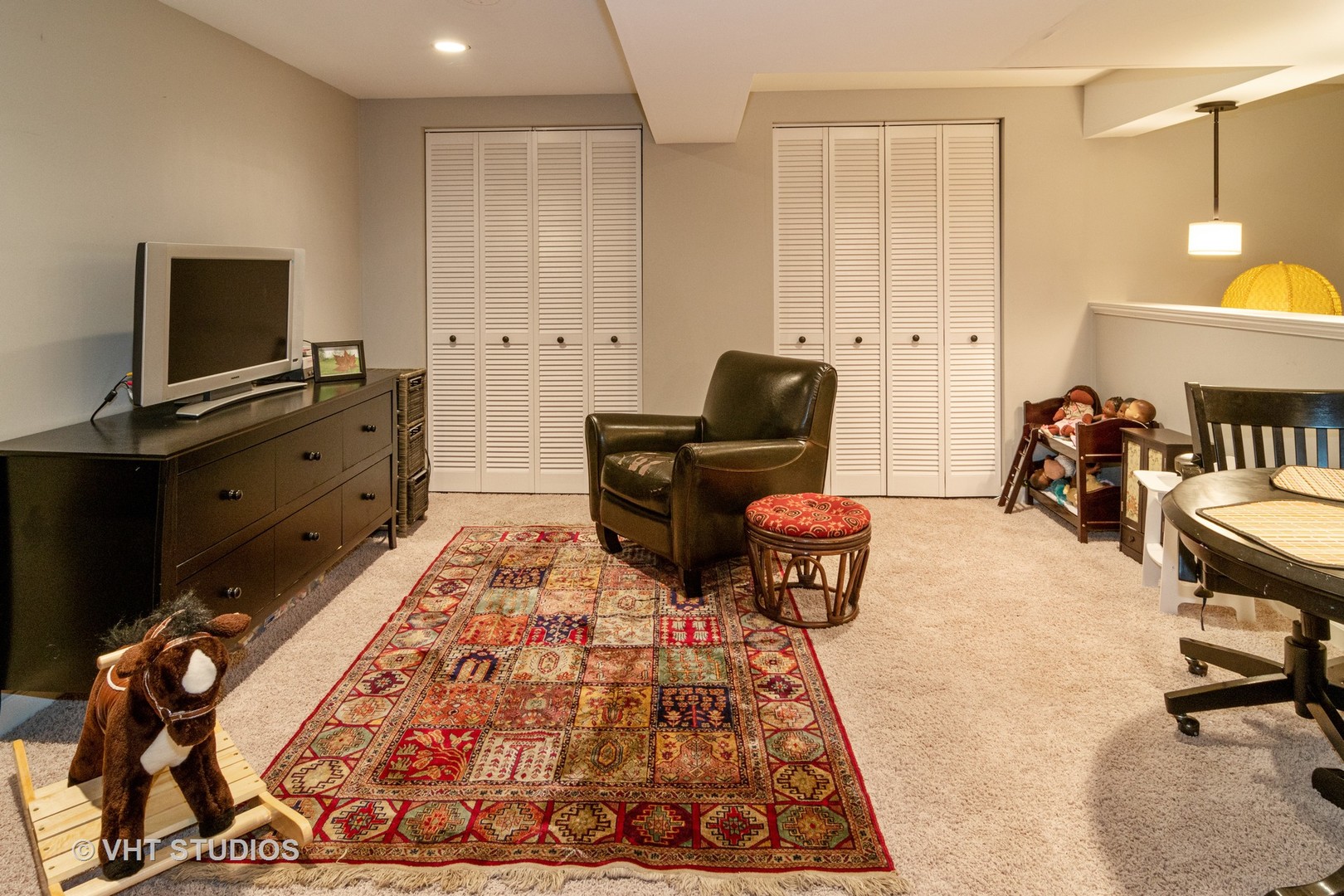 409 Repton Road Riverside, IL 60546 - Photo 14 of 22