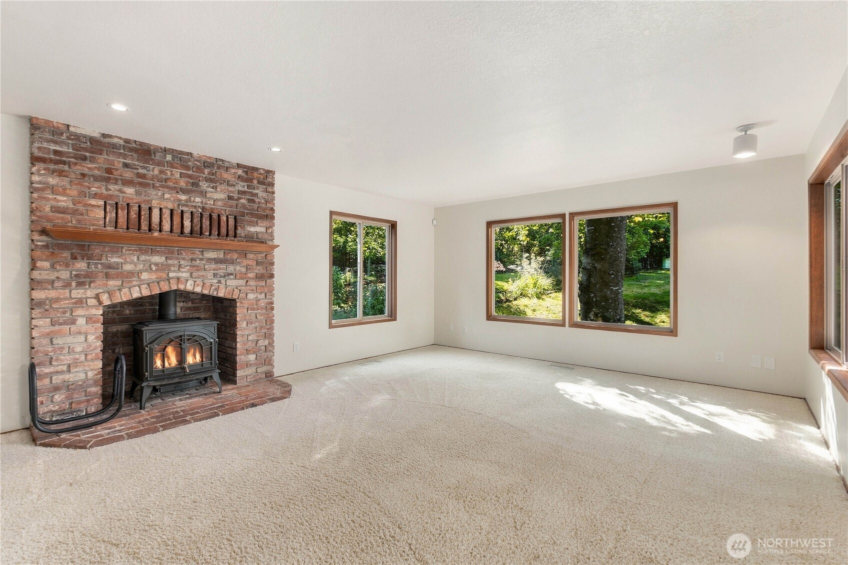 14730 Connelly Road Snohomish, WA 98296 - Photo 7 of 40 Gallery Image 7