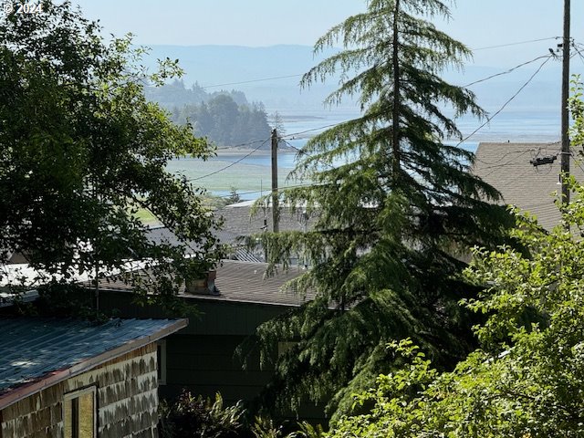 Fir Avenue Garibaldi, OR 97118 - Photo 4 of 32 Gallery Image 4
