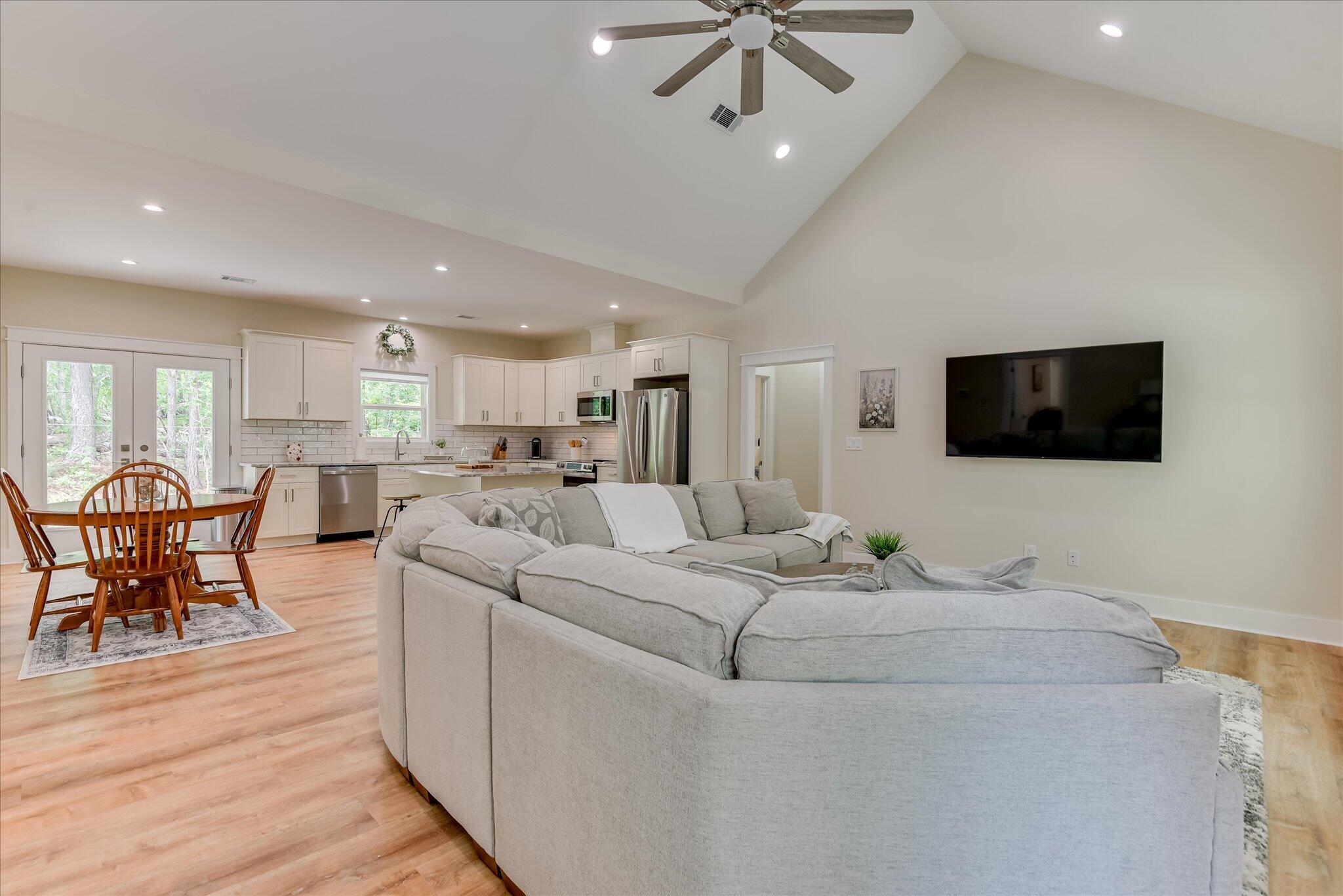 272 Old Barnwell Road Aiken, SC 29803 - Photo 3 of 26