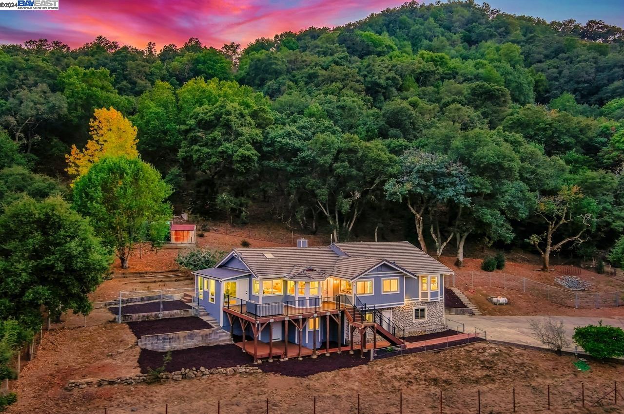 35555 Palomares Road Castro Valley, CA 94552 - Photo 1 of 1 Gallery Image 1