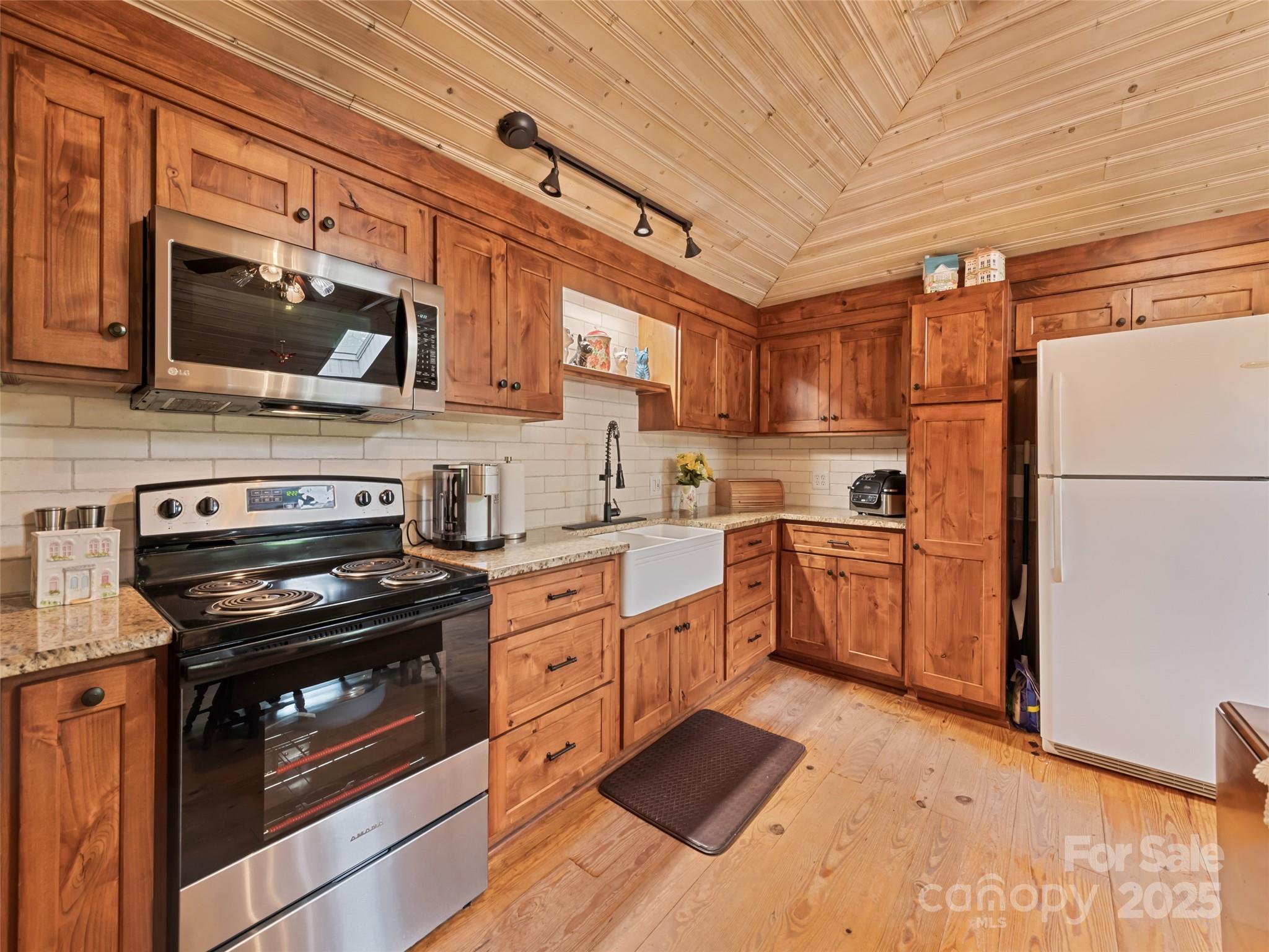 449 Little East Fork Road Canton, NC 28716 - Photo 22 of 40