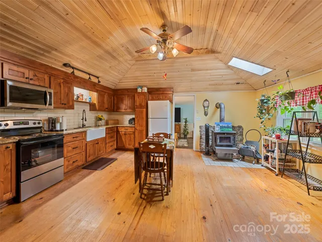 $299,900 | 449 Little East Fork Road, Canton, NC 28716