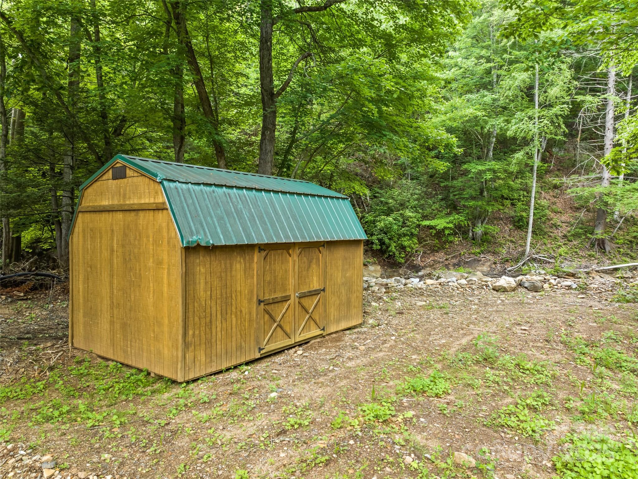 449 Little East Fork Road Canton, NC 28716 - Photo 8 of 40