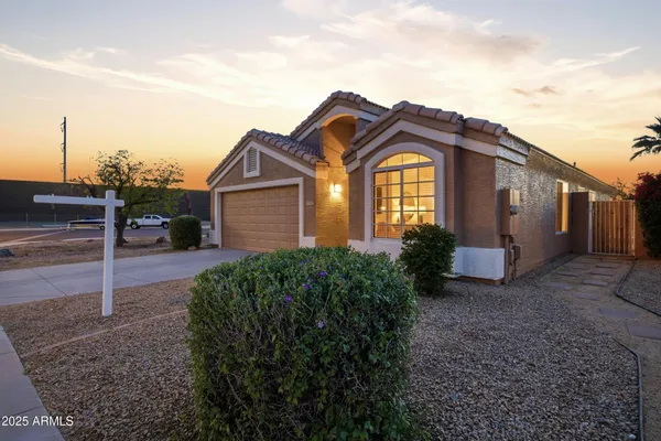 $550,000 | 17012 South 27th Place, Phoenix, AZ 85048