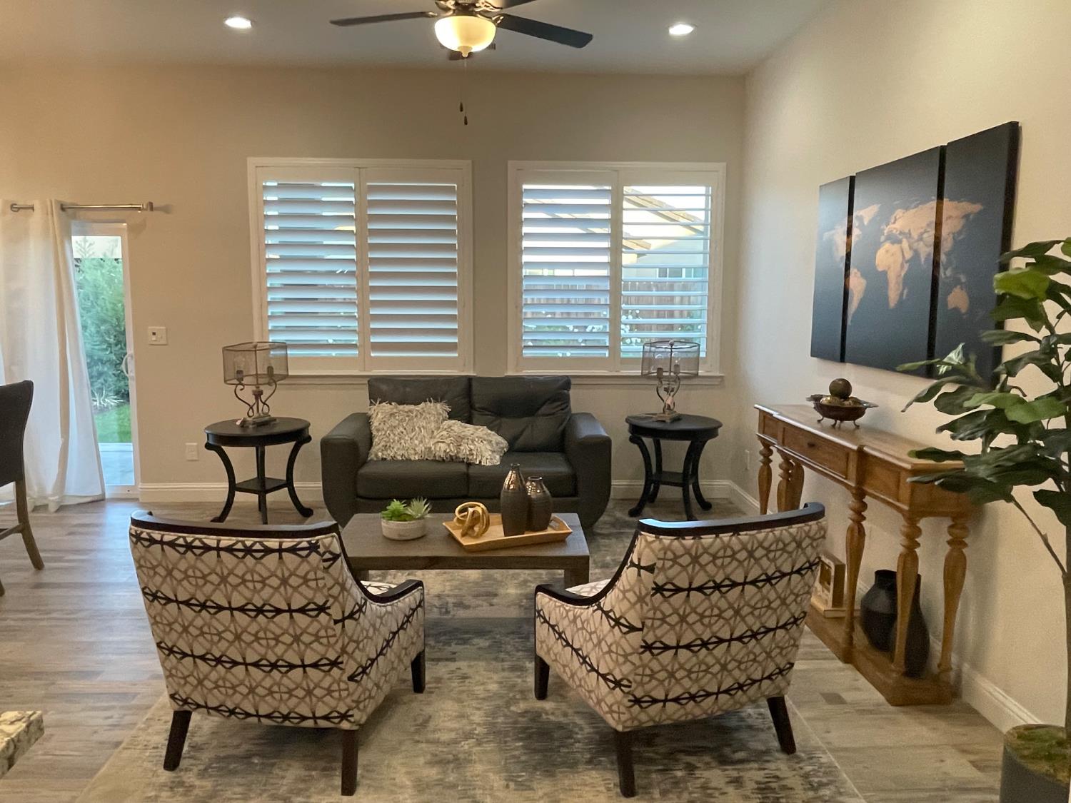 16190 West David Kerman, CA 93630 - Photo 6 of 17