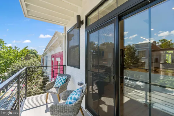 $4,900 | 1640 4th Street Northwest, Unit 2, Washington, DC 20001