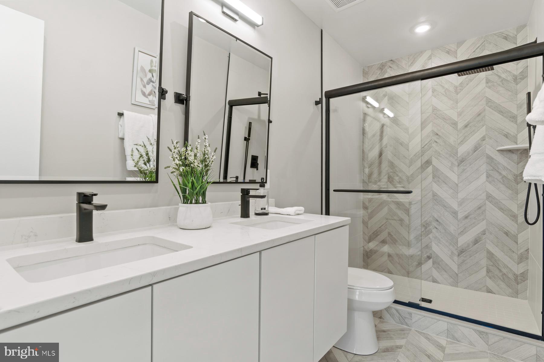 1640 4th Street Northwest, Unit 2 Washington, DC 20001 - Photo 19 of 39 Ensuite in primary bedroom