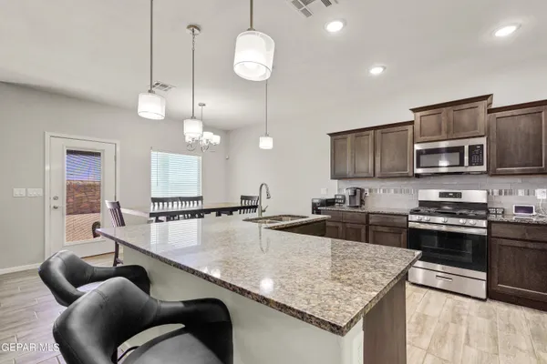 $280,000 | 13070 Grantham Lane, El Paso, TX 79928