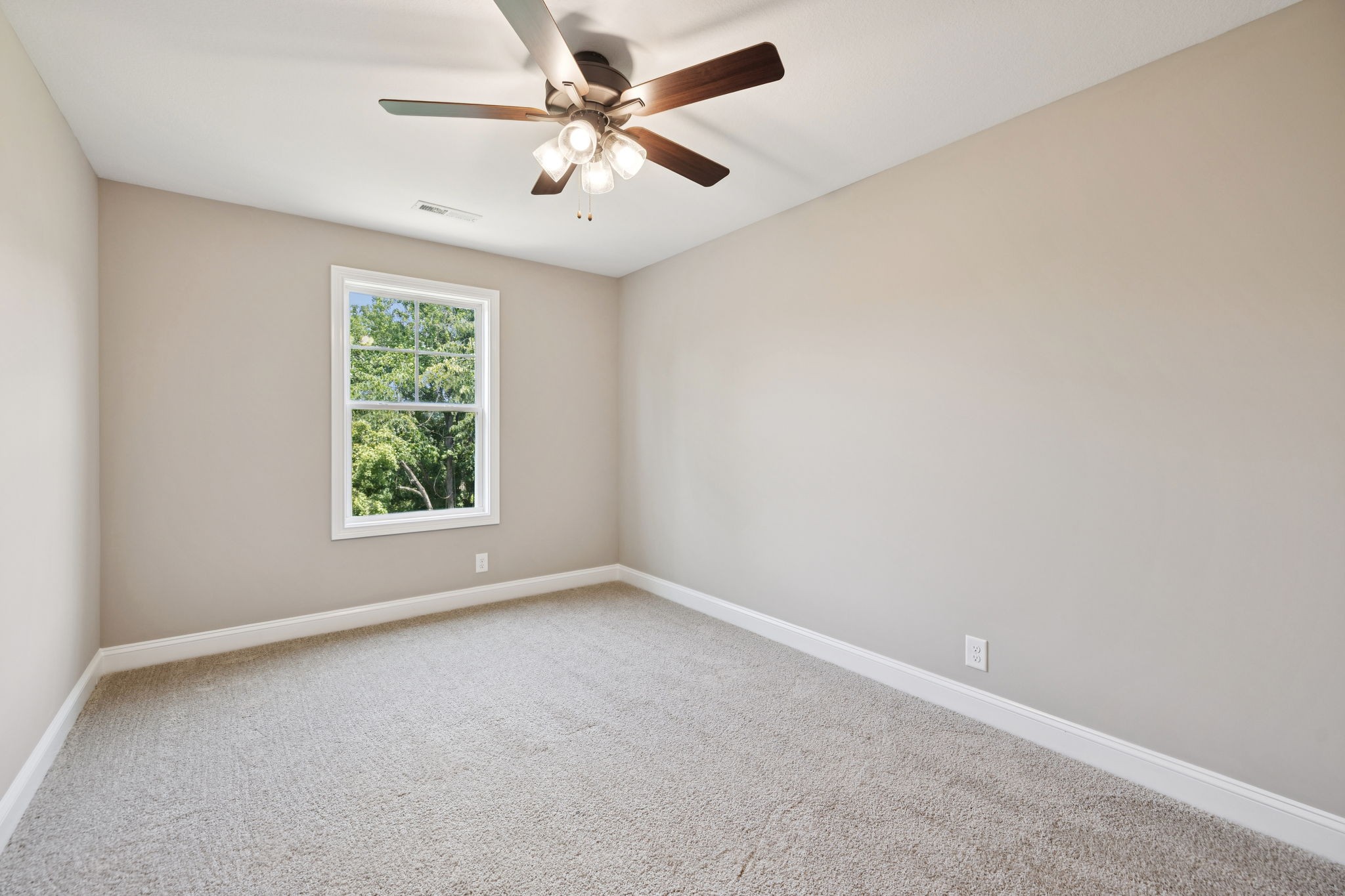 1304 Racker Drive Clarksville, TN 37043 - Photo 23 of 35 an empty room with a window