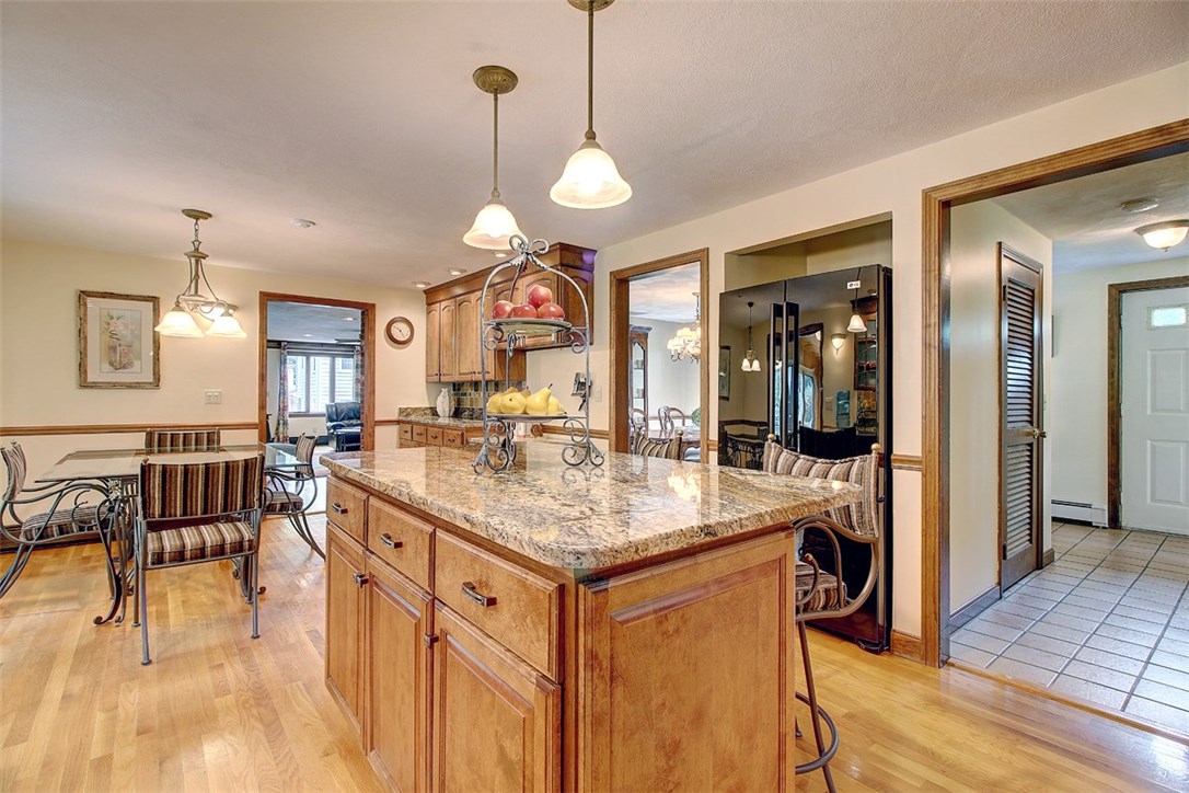 70 Hillside Road Cumberland, RI 02864 - Photo 14 of 40