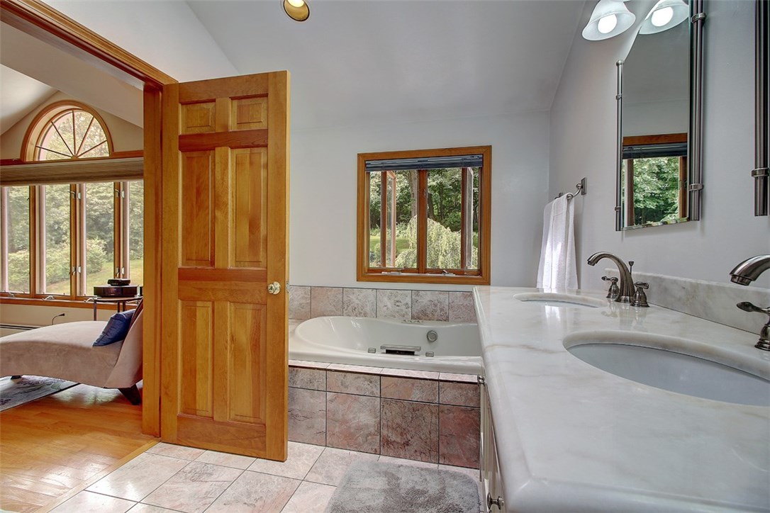 70 Hillside Road Cumberland, RI 02864 - Photo 30 of 40