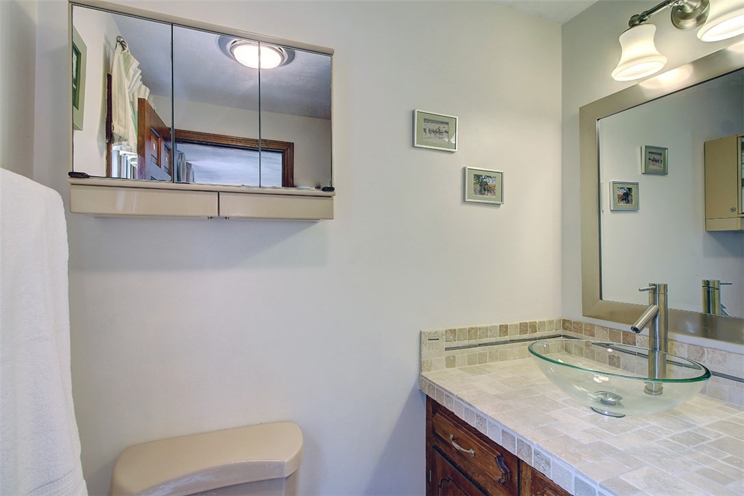 70 Hillside Road Cumberland, RI 02864 - Photo 34 of 40