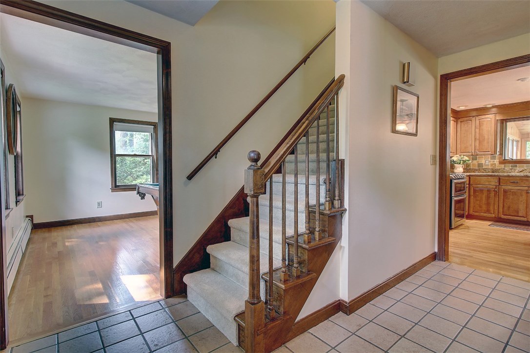 70 Hillside Road Cumberland, RI 02864 - Photo 6 of 40