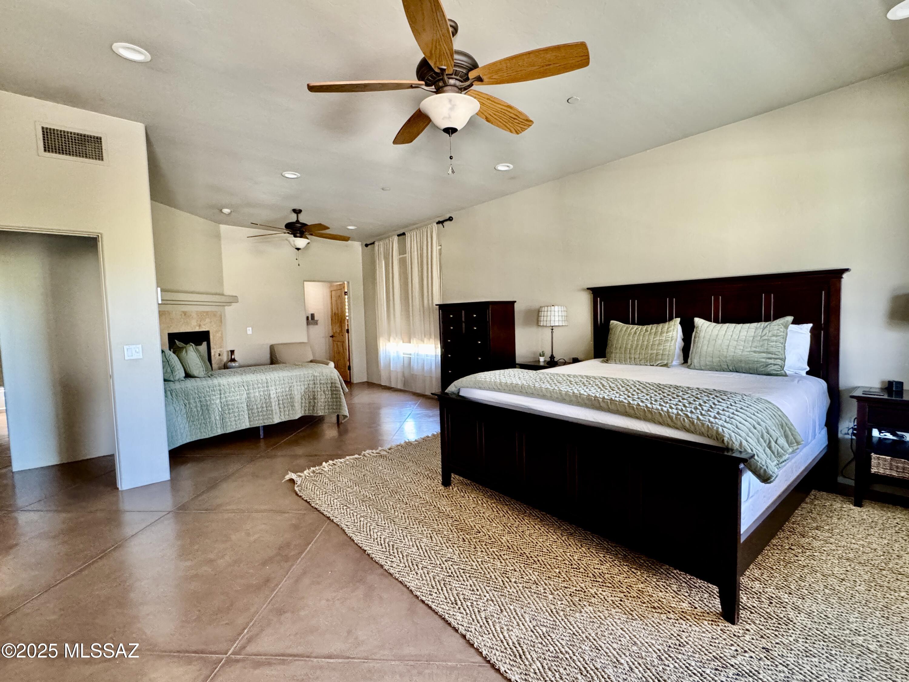 11096 North Pusch Ridge View Place Tucson, AZ 85737 - Photo 14 of 47