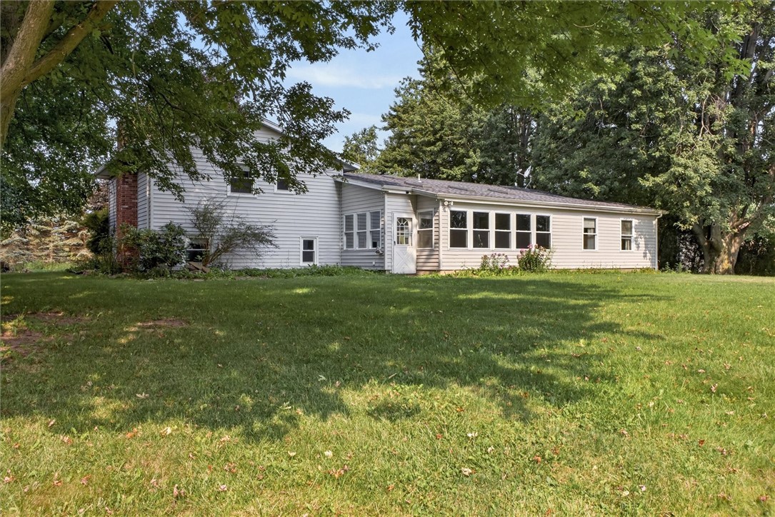 334 Lighthouse Road Parma, NY 14468 - Photo 6 of 35 Gallery Image 6
