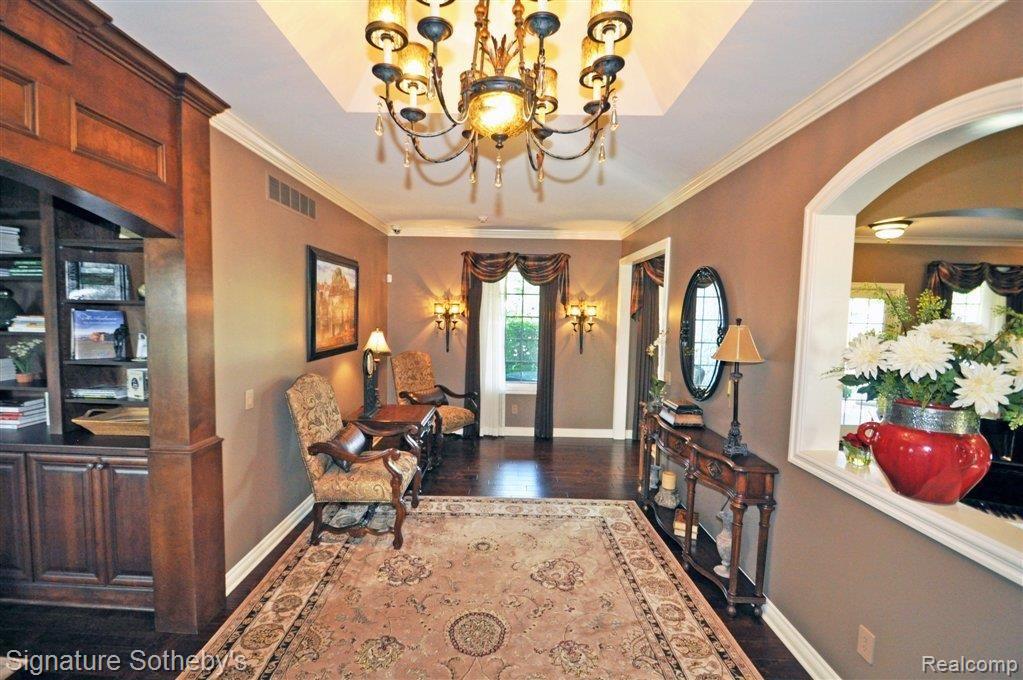 4519 Thornville Road Metamora, MI 48455 - Photo 20 of 99 A large foyer