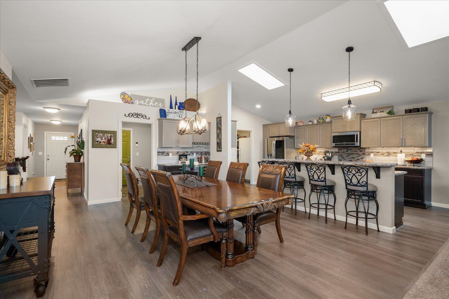 212 South Long Road Spokane Valley, WA 99016 - Photo 5 of 37 Gallery Image 5