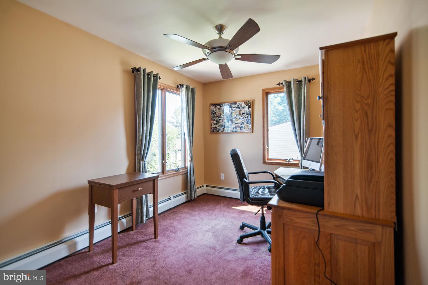 36 Falcon Road Levittown, PA 19056 - Photo 19 of 27