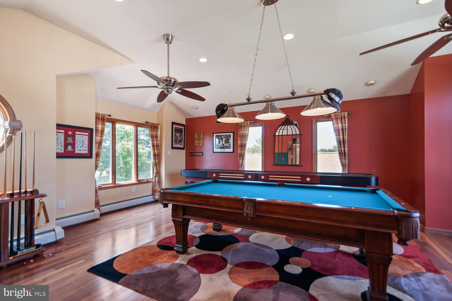 36 Falcon Road Levittown, PA 19056 - Photo 23 of 27