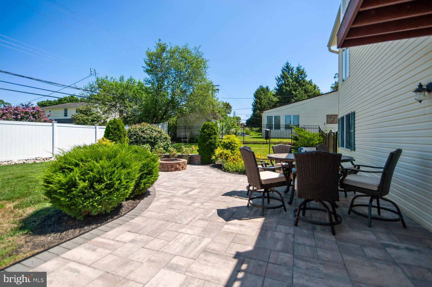 36 Falcon Road Levittown, PA 19056 - Photo 24 of 27