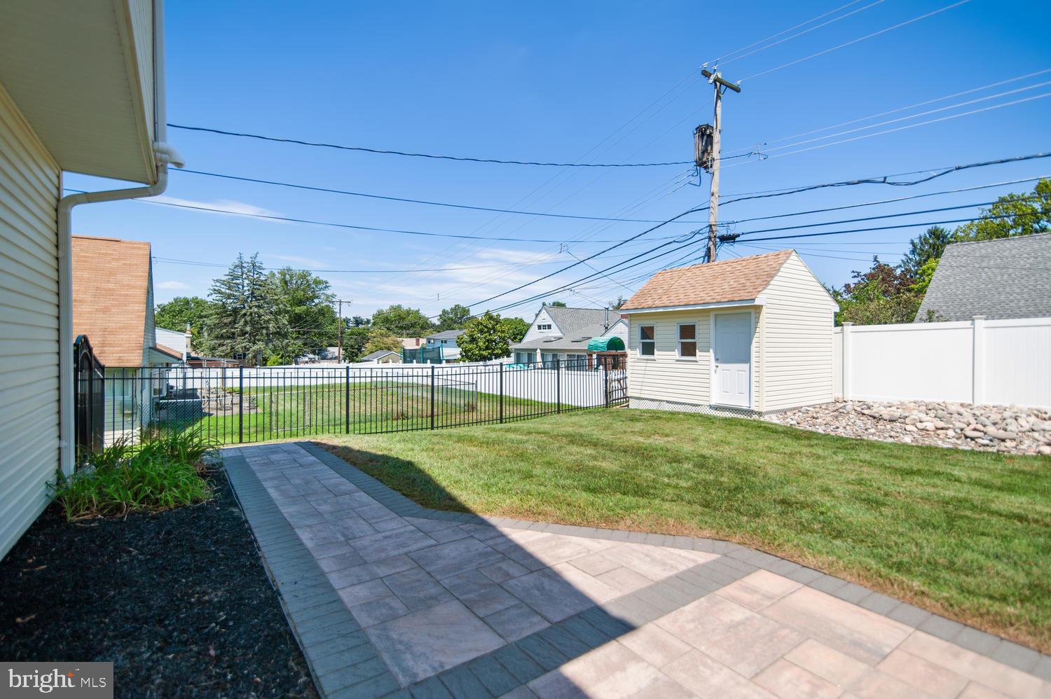 36 Falcon Road Levittown, PA 19056 - Photo 26 of 27