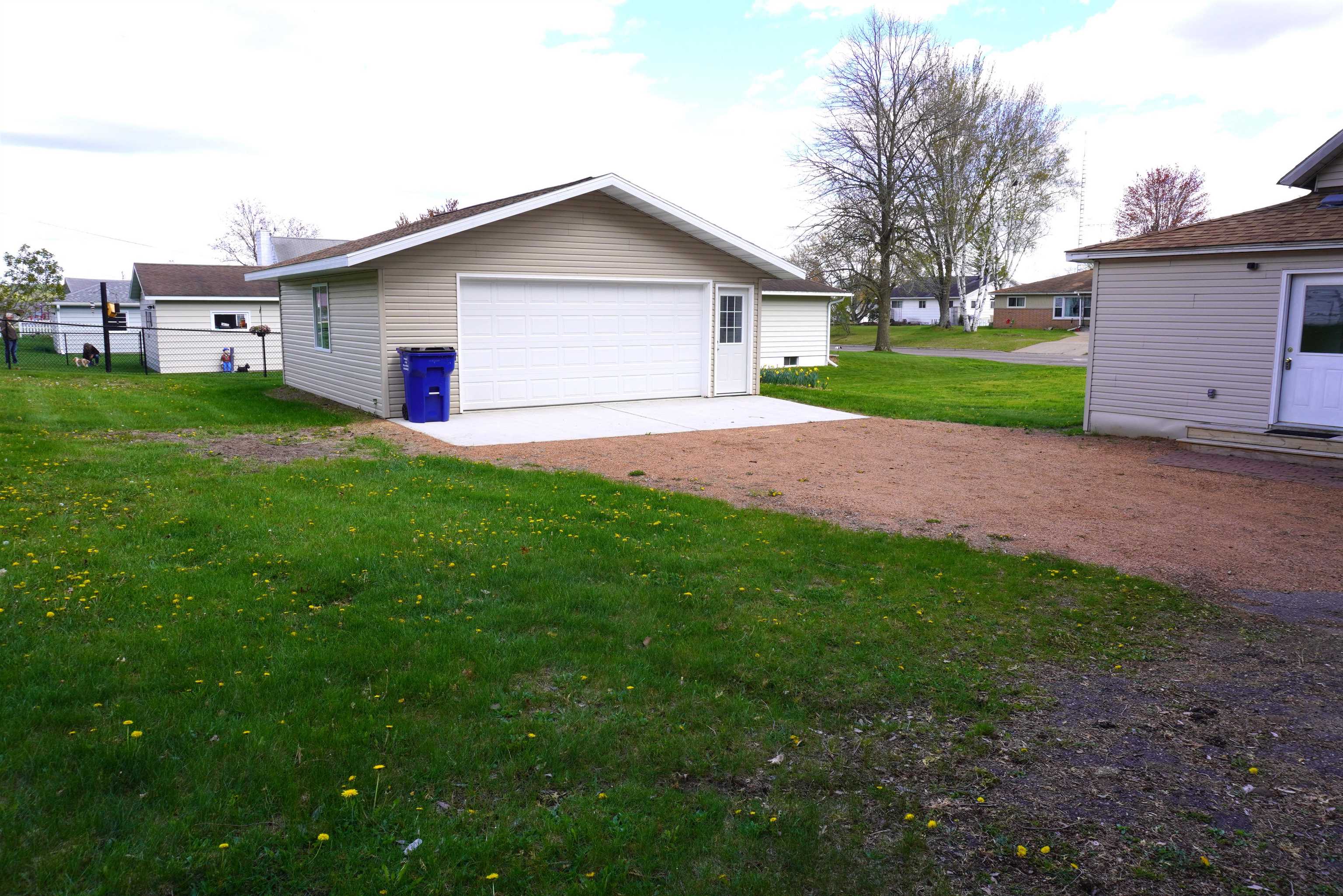 1706 East 7th Street Merrill, WI 54452 - Photo 3 of 44