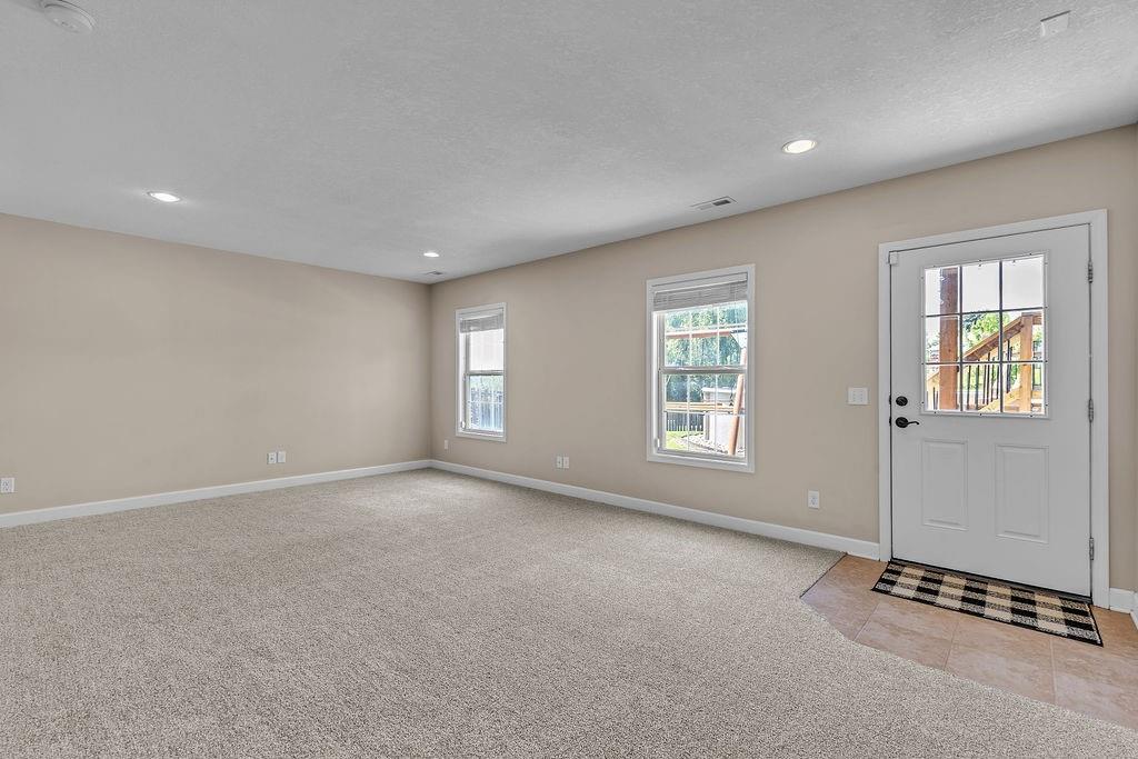 2708 Meadow Ridge Drive St. Joseph, MO 64504 - Photo 34 of 60