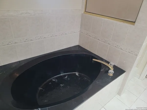 $2,300 | 1406 Lightstone Drive, San Antonio, TX 78258