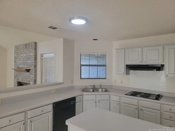 $2,300 | 1406 Lightstone Drive, San Antonio, TX 78258