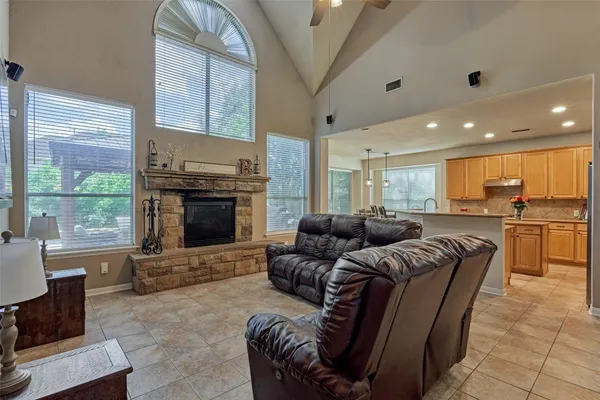 $715,000 | 23 Weeping Spruce Place, Conroe, TX 77384