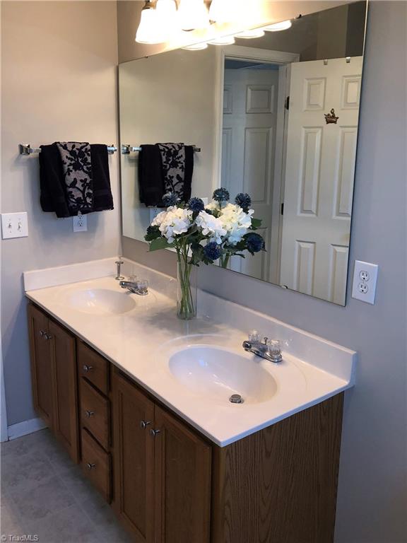 1109 Mountain Ridge Road Rural Hall, NC 27045 - Photo 11 of 16