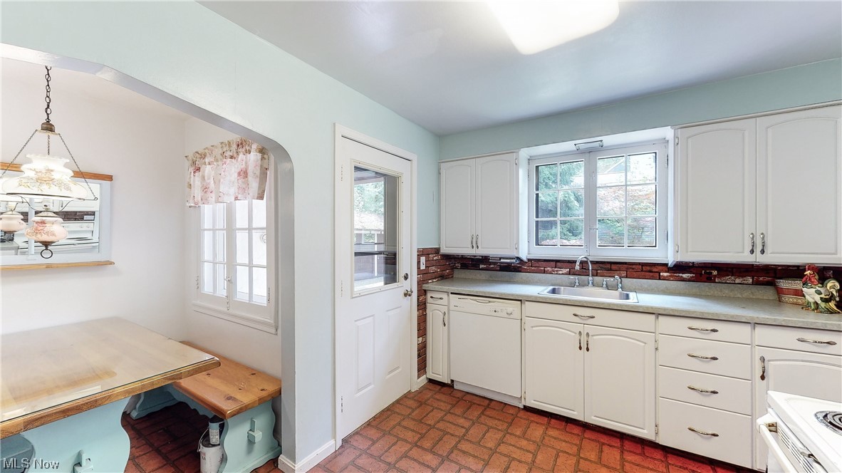 15799 Hemlock Road Chagrin Falls, OH 44022 - Photo 8 of 25 Gallery Image 8